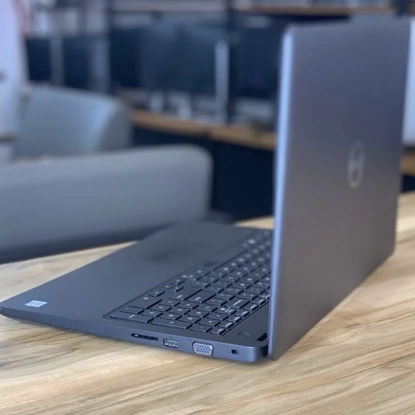 لپ تاپ استوک DELL LATITUDE 3580/i3 6006u/8G/256G SSD/HD - Image 4