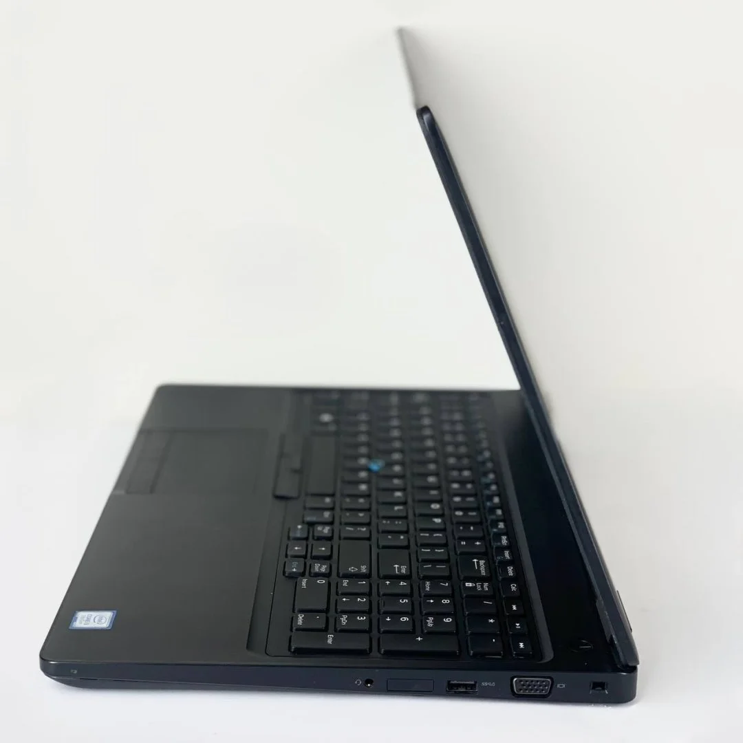 لپ تاپ استوک DELL latitude 5590 Core i5-8350U 8G SSD 256G 15.6 inch FHD - تصویر 4