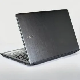 لپ تاپ استوک acer aspire e15-575G Core i5-6200U 8G SSD 256G 2G nvidia 940mx 15.6 FHD
