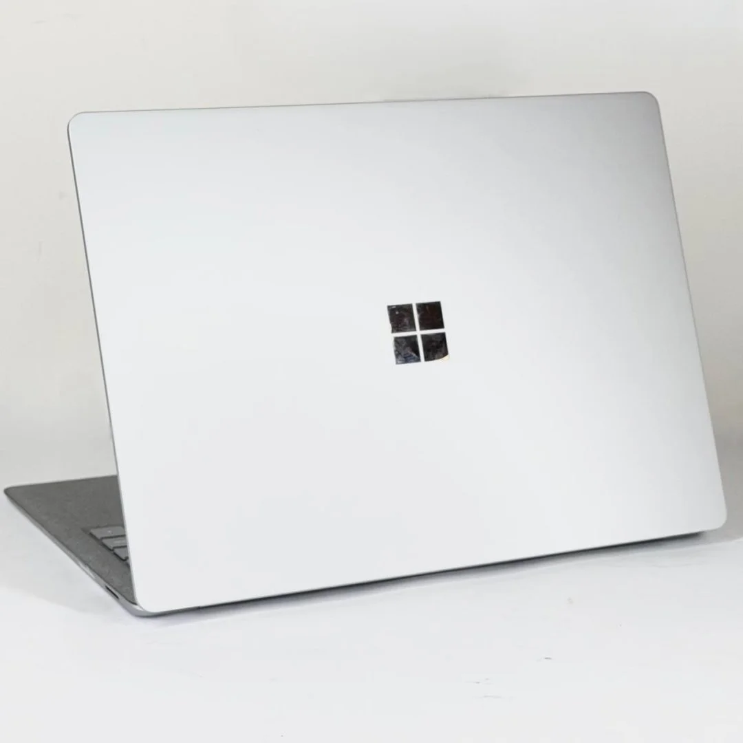 لپ تاپ استوک surface laptop 2 Core i5-8350U 16G SSD 256G 13.3 inch 2K لمسی